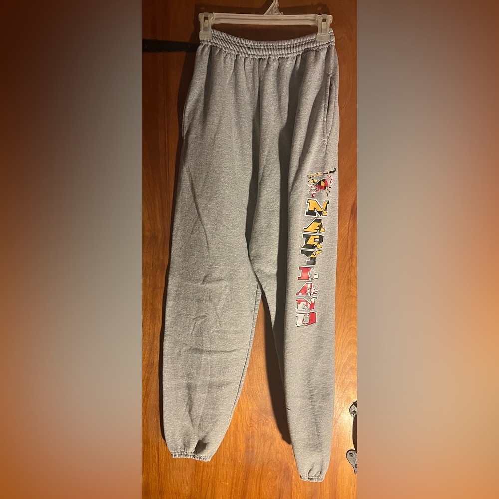 University of Maryland sweat pants girls field hockey size woman’s Sm
